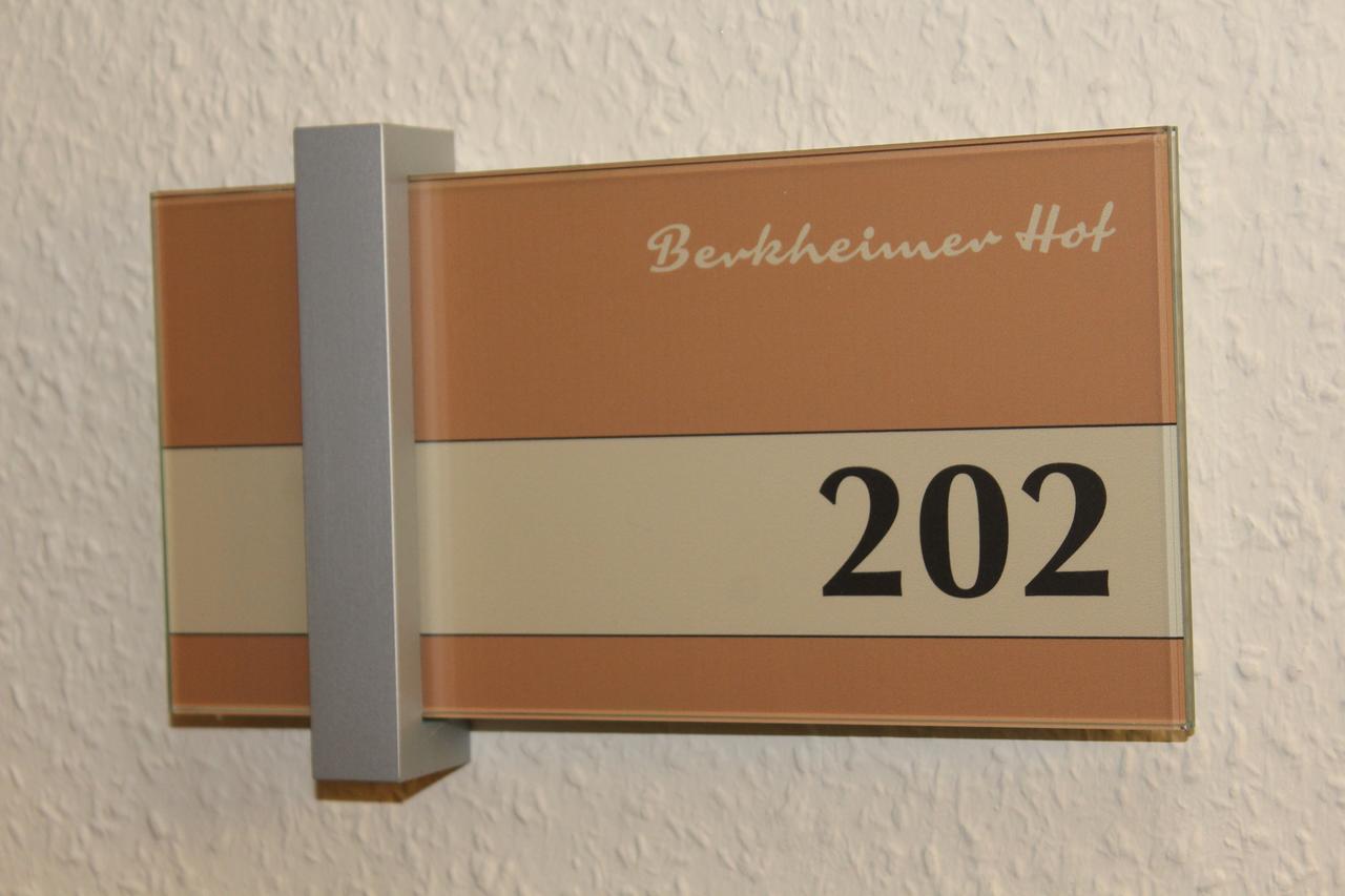 Hotel Berkheimer Hof Έσλινγκεν Εξωτερικό φωτογραφία
